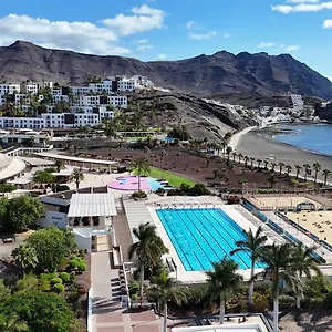 https://playitas-hotel.in-canary-islands.com