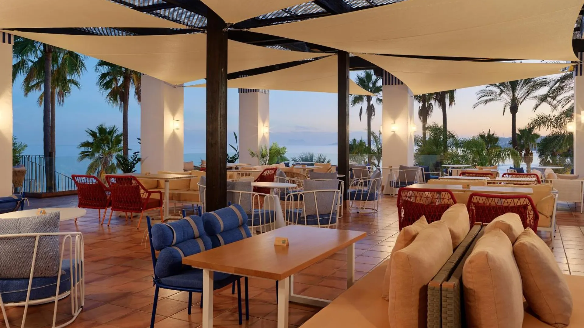 H10 Estepona Palace